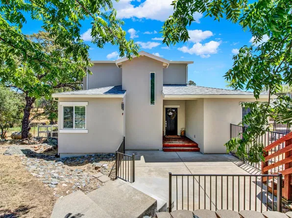 1552 American River Trl, Cool, CA 95614