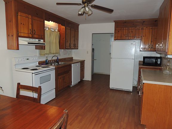 3rd image of 24114 Gaydell Dr