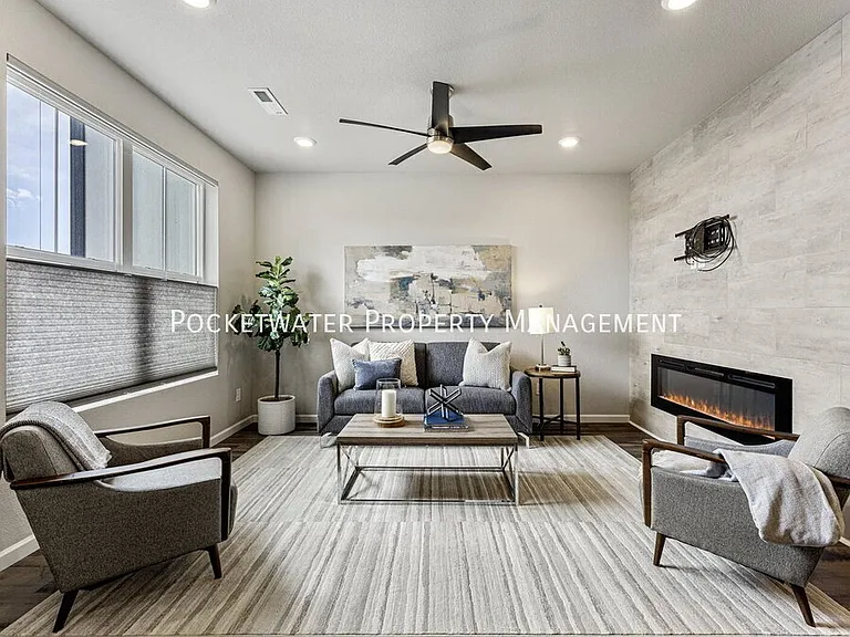 176 Ambrose St — Photo 3