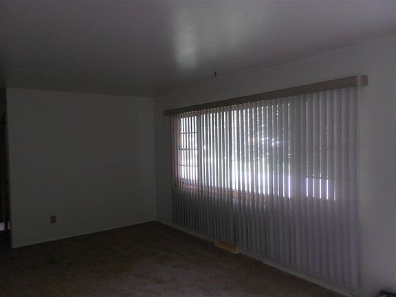 5th image of 303 Van Buren Ave