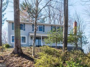 3843 30th St N, Arlington, VA 22207