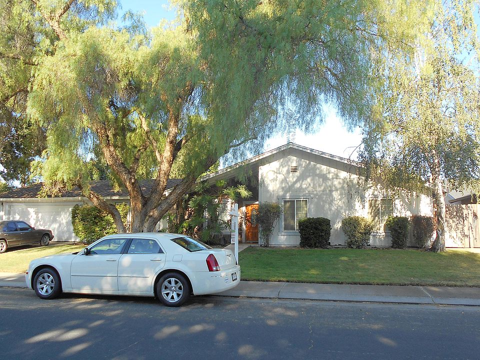 1st image of 9859 Weeping Willow Dr
