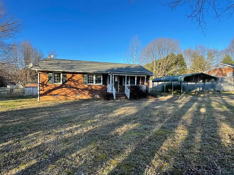 315 E Dameron Ave — Photo 18