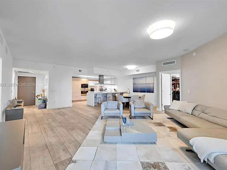 17111 Biscayne Blvd #207 — Photo 5