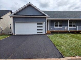 61 Brooklyn Ave, Charlottetown, PE C1E3S5