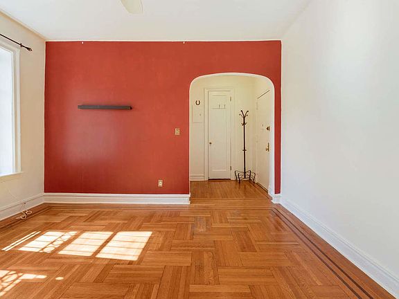 4th image of 255 Eastern Pkwy APT F12