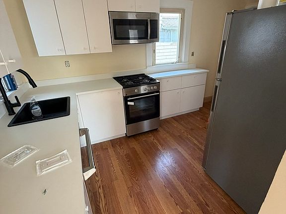 4th image of 778 Campbell Avenue