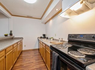 400 1st Ave #B5A6E2768, Coralville, IA 52241