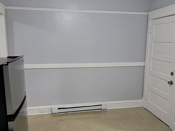 5th image of 2036 Quail St #4