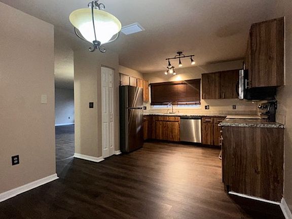 5th image of 507 Hunter Cir