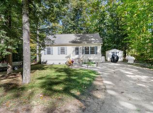 37 White Birch Rd, Barnstead, NH 03218