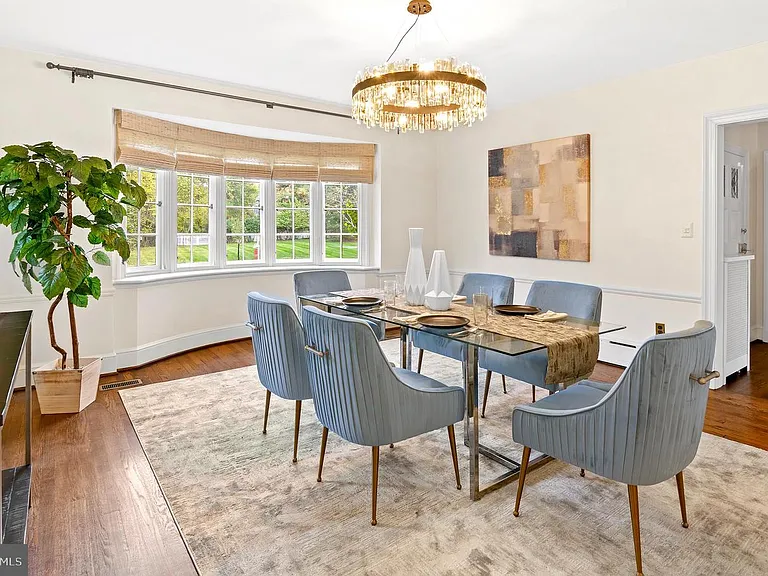 7704 Crossland Rd — Photo 15