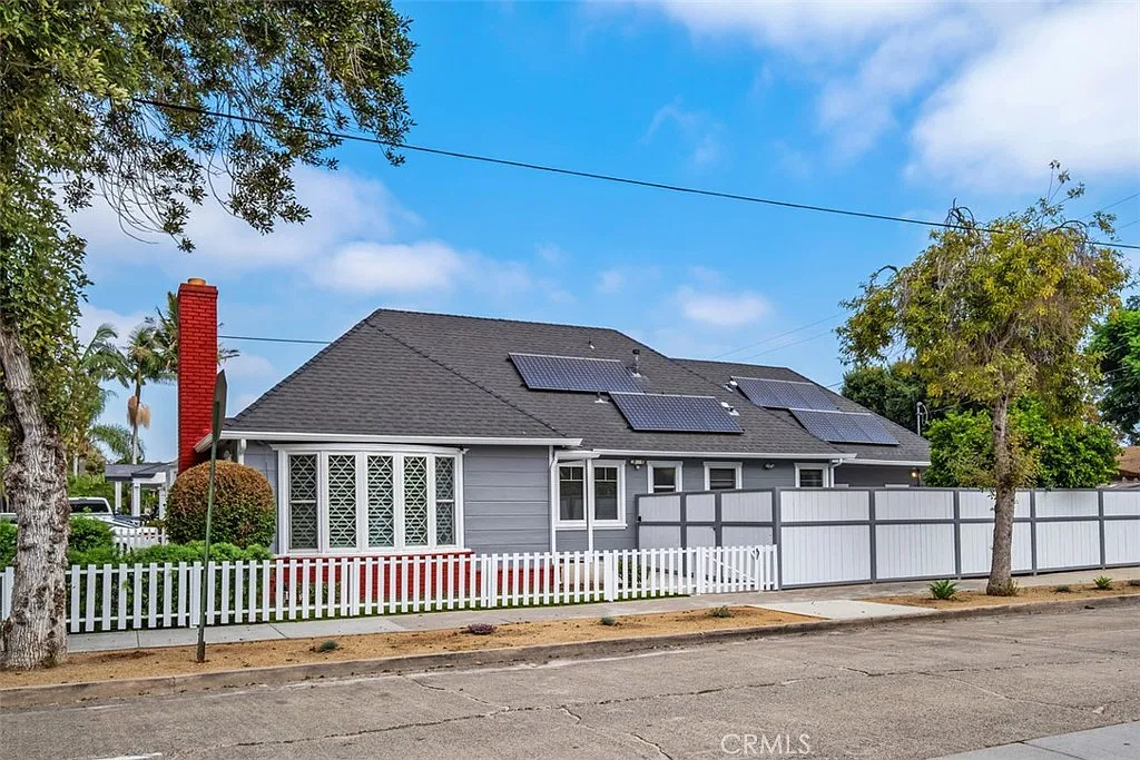4 bed, 1904 sqft, $4,695 — Photo 1