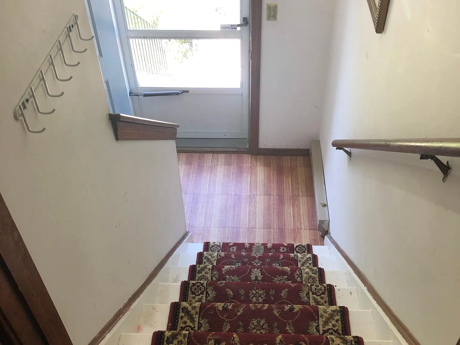 3 bed, 1250 sqft, $1,950 — Photo 3