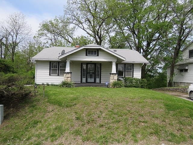 1st image of 5484 Muncie Dr