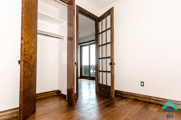 Rented by EXR | media 3