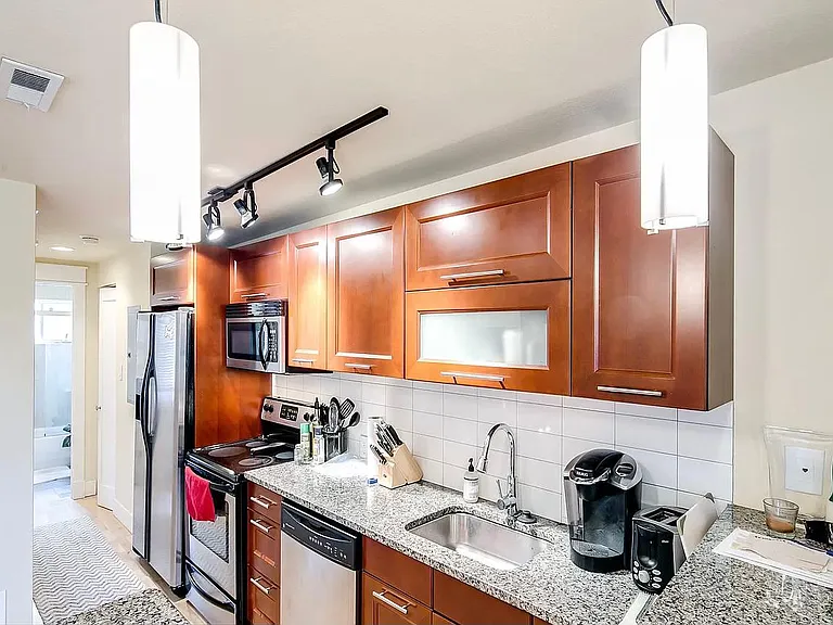 195 S Pennsylvania St #302 — Photo 9