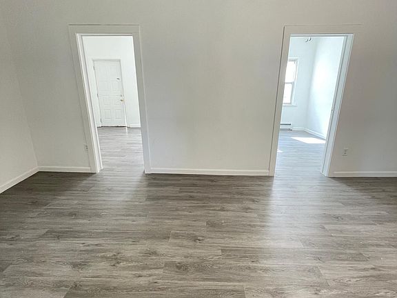 4th image of 225 Targee St #1R