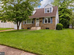 37 Pershing Ave, Trenton, NJ 08618