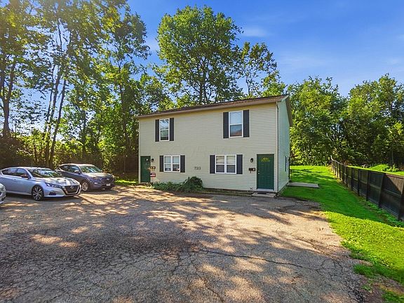 3rd image of 723 Wesley Ave