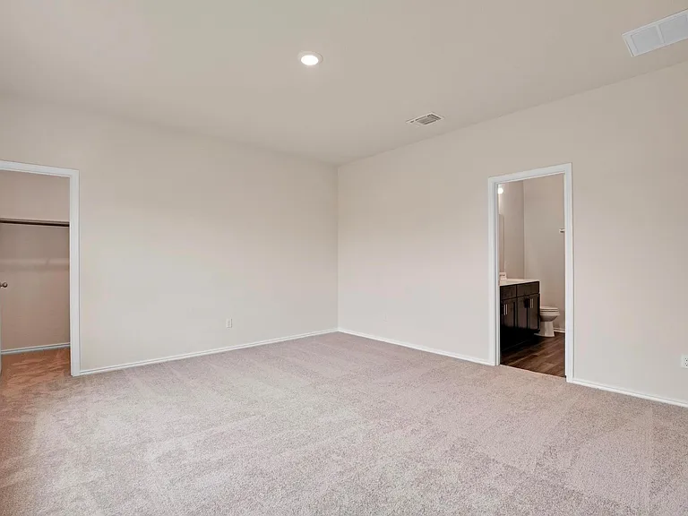 200 Janice Rd — Photo 9