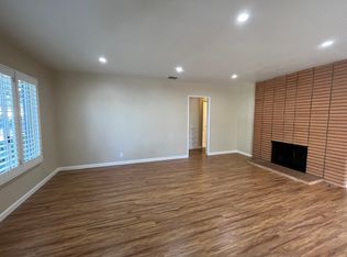 13836 Cohasset St, Van Nuys, CA 91405