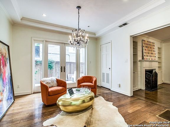 5th image of 412 Grandview Pl