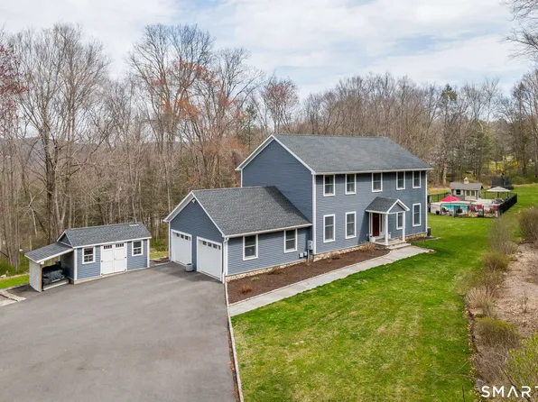 44 Gelding Hill Road, Newtown, CT 06482