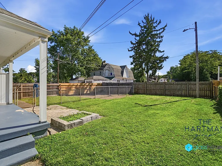 142 S Van Lear St — Photo 23