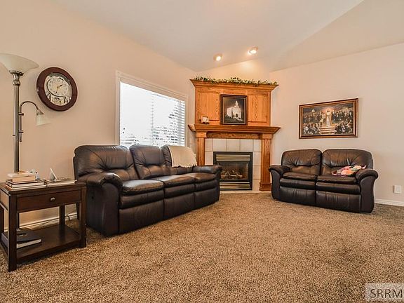 4th image of 330 Pevero Dr