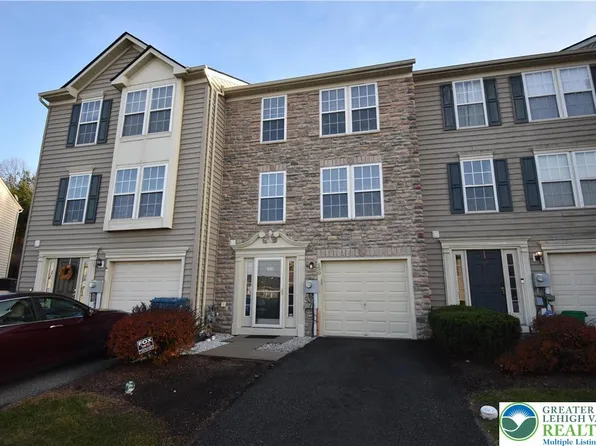 150 Knollwood Dr, Easton, PA 18042