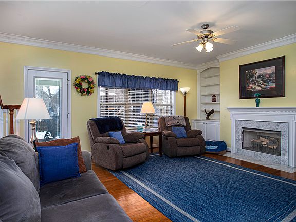 3rd image of 220 Jane Briggs Ave