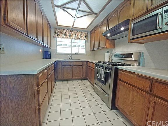 3rd image of 3046 Corona Ave