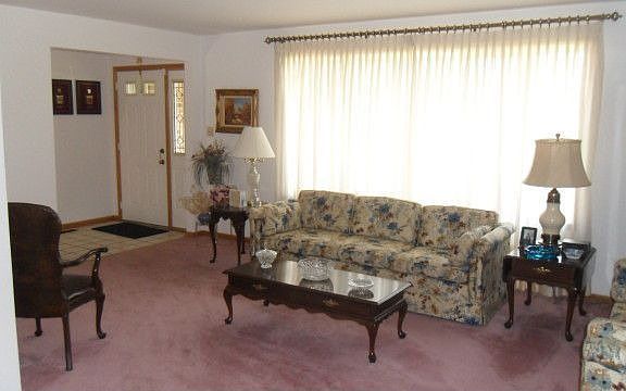 2nd image of 11113 Wakefield St
