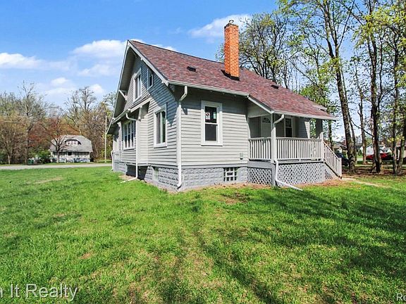 3rd image of 6023 Wayne Rd