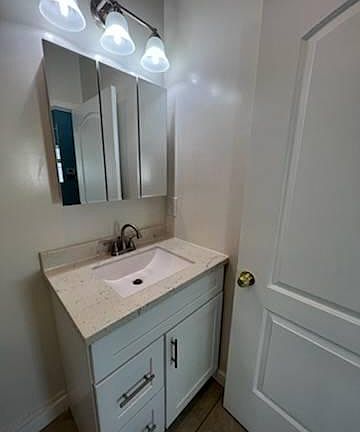 5th image of 7847 Agnes Ave