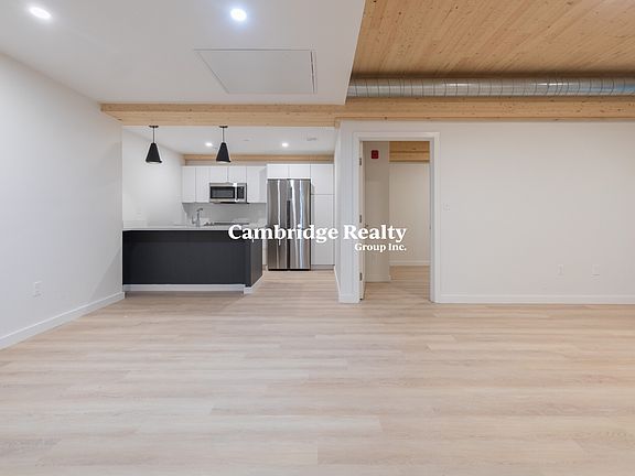5th image of 11 Lenox St #503T