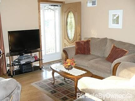 2nd image of 14 Orlando Pl