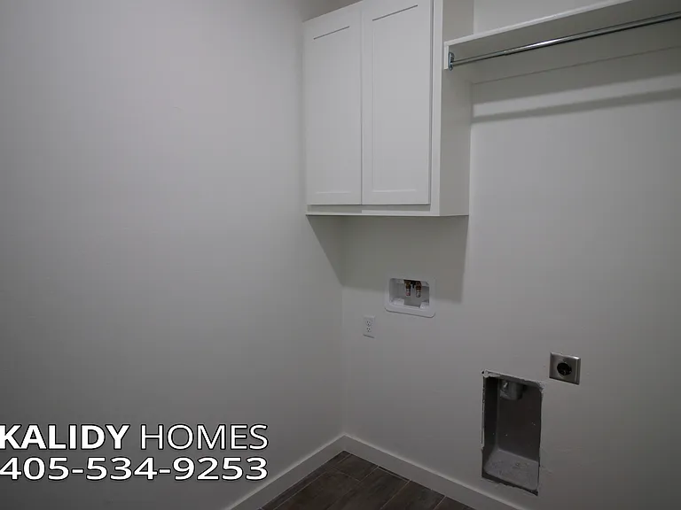 2141 Kalidy Dr — Photo 29