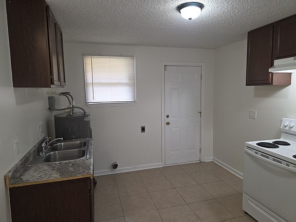 3rd image of 847 Northern St APT B