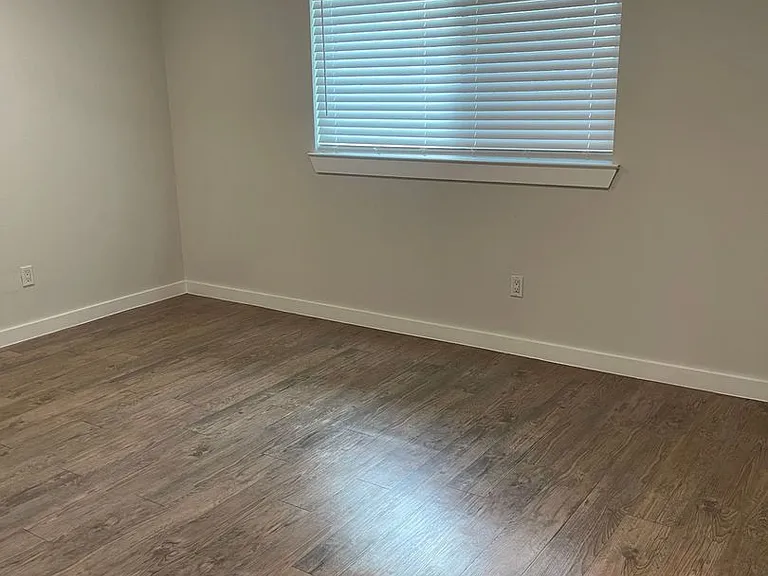 The Republic Apartments — Photo 17