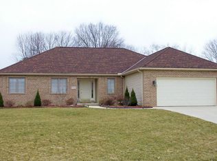 8920 Southridge Ct, Northfield, OH 44067