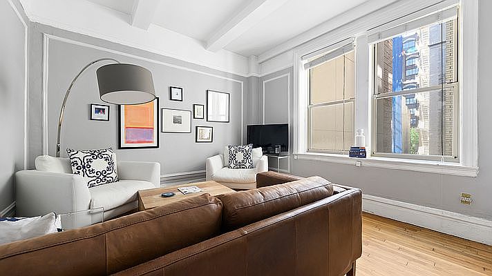 1st image of 170 W 74th St APT 402