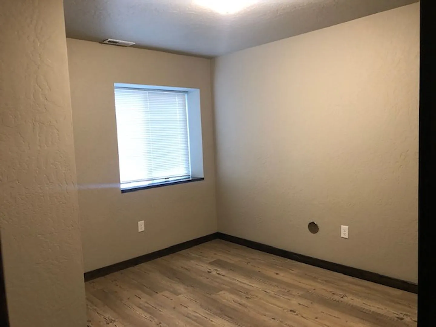 13700 Four Plex — Photo 4
