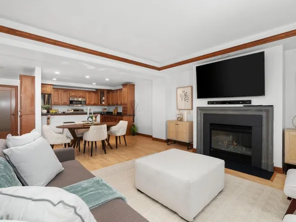 123 West Washington Avenue #706, Madison, WI 53703