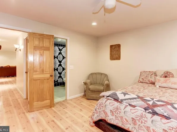 15329 Tina Ln, Woodbridge, VA 22193