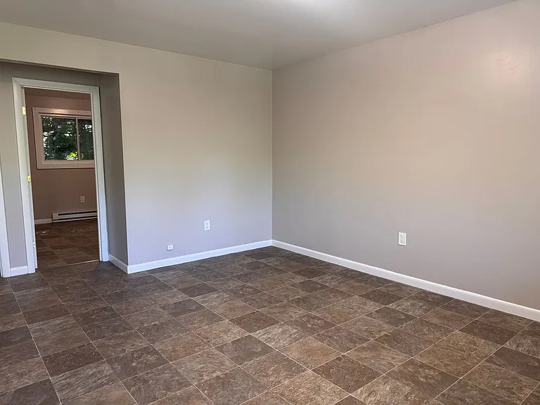 4 Butternut Ln #J — Photo 6