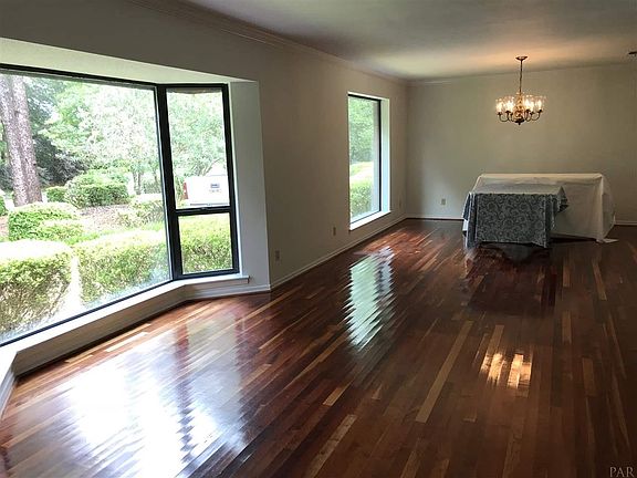 3rd image of 9021 Woodrun Ln