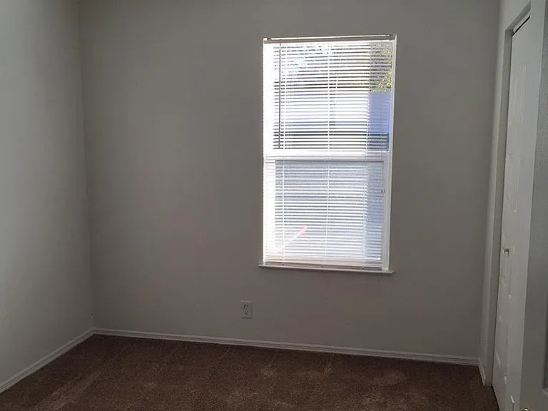 Mulberry Park Apartments — Photo 11