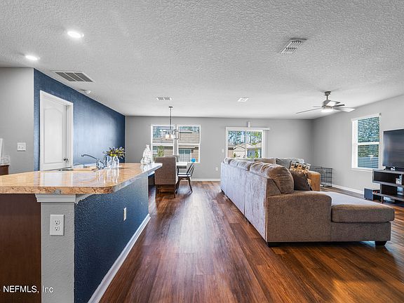 5th image of 2284 PEBBLE POINT Drive